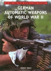 ナチスドイツ軍の自動小銃　洋書　新品