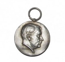 ナチスドイツ軍　ヒトラーメダル