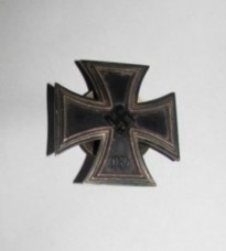 ナチスドイツ軍　一級鉄十字章ケース無し　授与章付き　実物　その2