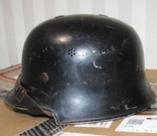ナチスドイツ警察ヘルメット　実物　デカール無し