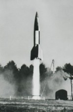 ナチスドイツ軍 　V2号ロケット写真　復刻版