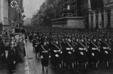 ヒトラー総統ナチス武装SS閲兵式典