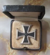 ナチスドイツ軍　一級鉄十字章　ケース&授与章付き　実物　その2