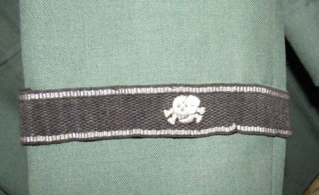 ナチスドイツ軍　武装SS髑髏師団将校服　レプリカ