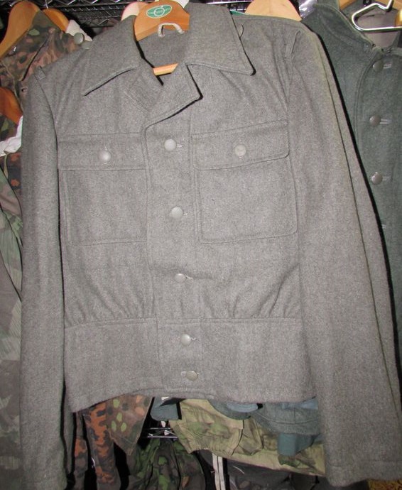 ナチスドイツ軍　M44 軍服　レプリカ　実物ボタン付き
