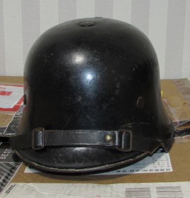 ナチスドイツ警察ヘルメット　実物　デカール無し