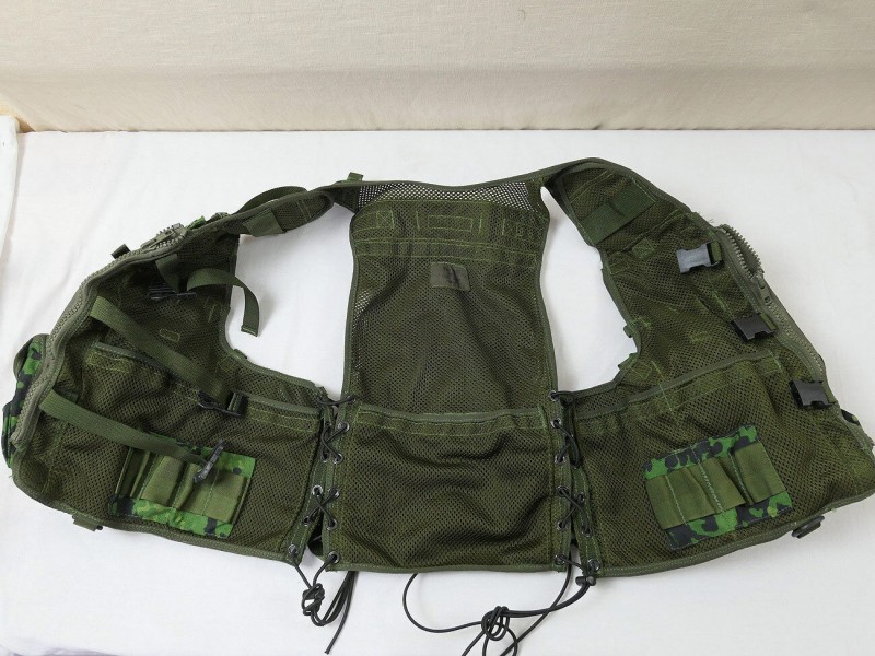 デンマーク軍実物ベスト、新品