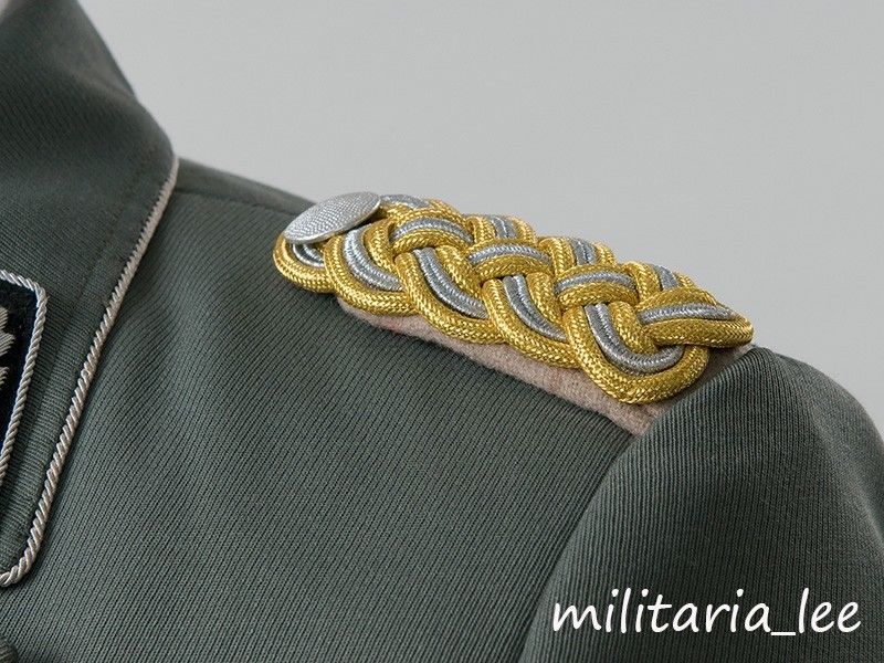 ナチス軍服武装SS将官開襟服、記章付き、レプリカ