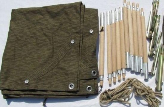 東ドイツ軍ポンチョ、ペグ、ポール付き