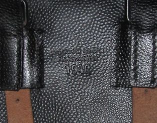 ナチスドイツ軍　マップケース本革製、刻印入り、レプリカ
