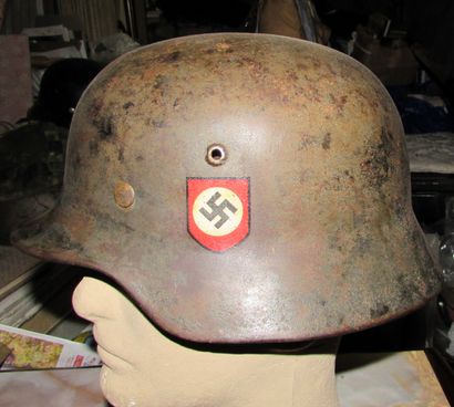 ナチスドイツ軍　武装SSダブルデカールヘルメットM35　実物