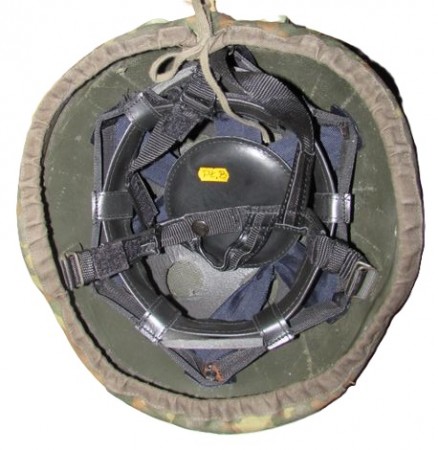 BWドイツ軍代用　NATOポーランド軍ケブラーヘルメット、中古、良品