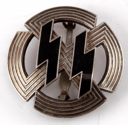 ナチスドイツSS体力章2型、実物